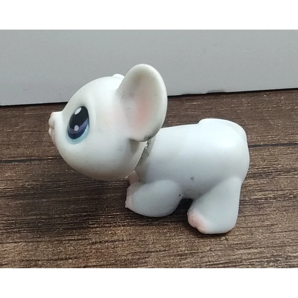 Littlest Pet Shop LPS Mouse Pink Body Purple Eyes Hasbro Collectible A14